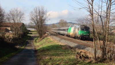 Retour des rames tractées sur les Lyon – Nantes, BB67400